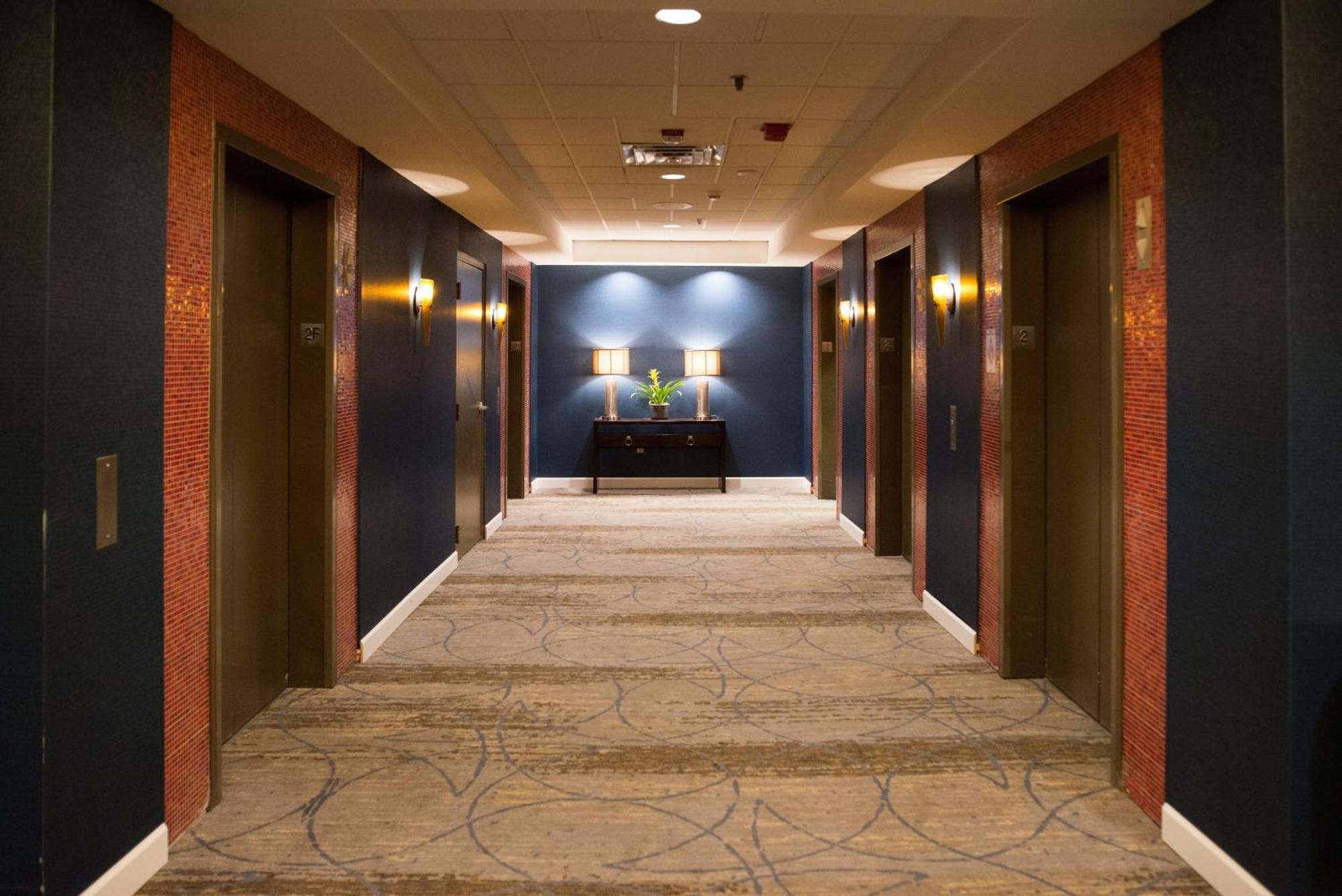 Crowne Plaza Suites Msp Airport - Mall Of America By Ihg Bloomington Exterior photo